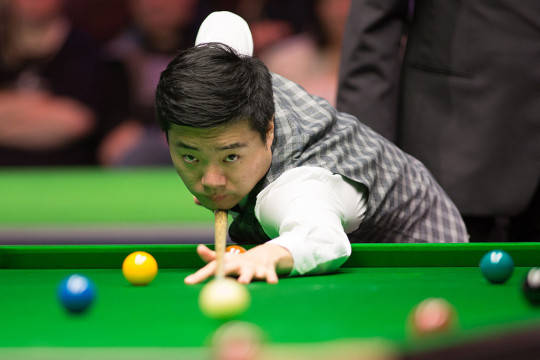 他的挥杆动 他的挥杆动