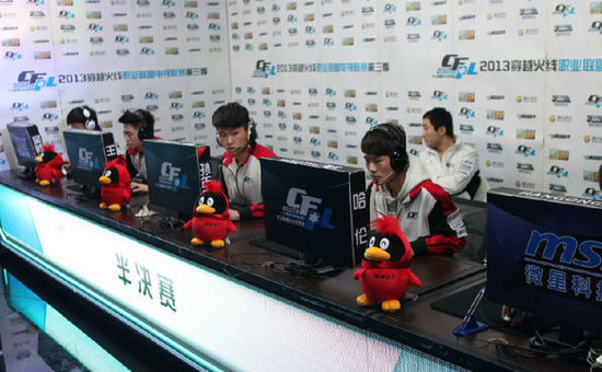 防守端盯防 防守端盯防