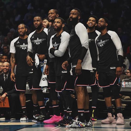 第一时间直 第一时间直